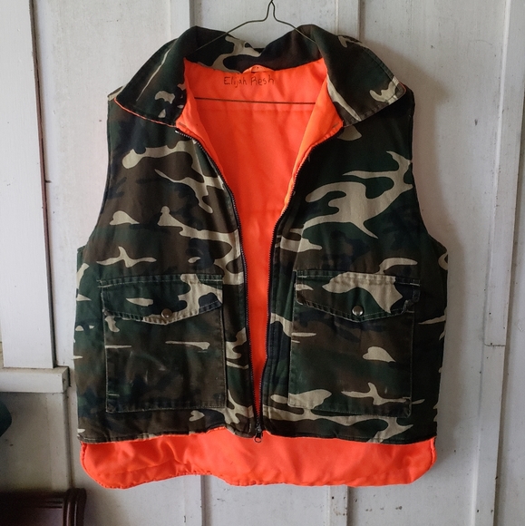 Jackets & Blazers - Vintage Reversible Hunting Vest Camo Puff XL Green